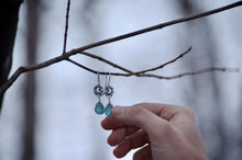 Load image into Gallery viewer, Crescent Moon Earrings