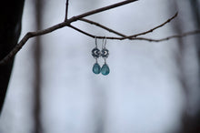 Load image into Gallery viewer, Crescent Moon Earrings